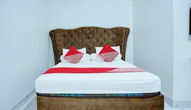 Hotel O Stasiun Cirebon Kejaksan Near Alun Alun Cirebon Formerly Family Homestay