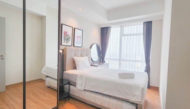 Wonderful 2BR with City View at Grand Sungkono Lagoon Apartment