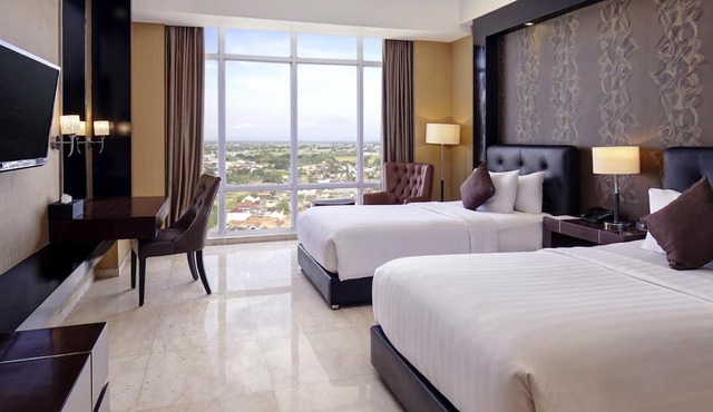 Grand Mercure Solo Baru