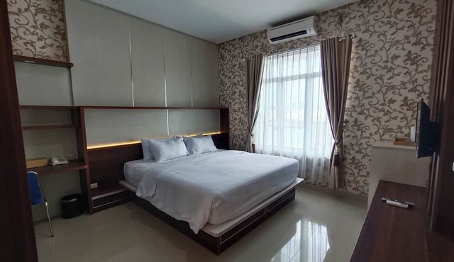 Mulyojaten Hotel & Resto