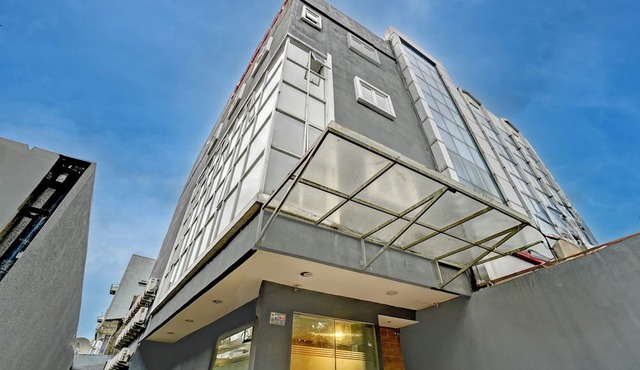 Hotel O near Monas formerly Cideng Timur Residence