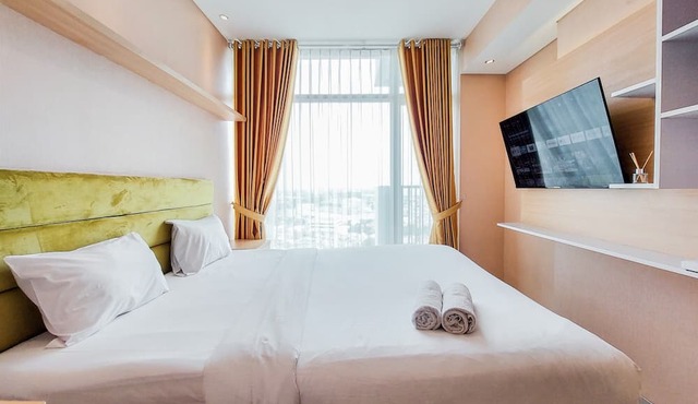 Homey And Modern Studio At Tree Park City Cikokol Apartment