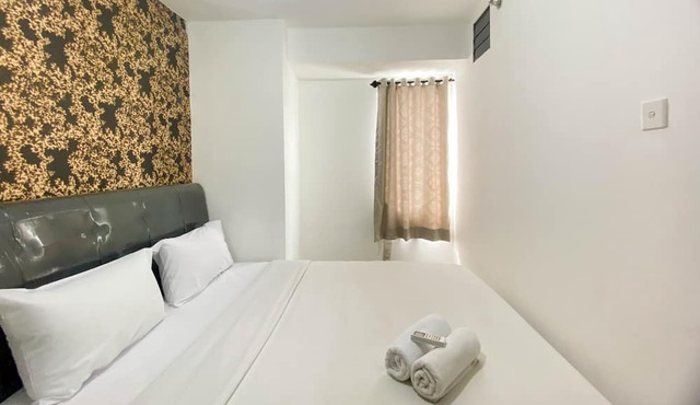 Comfort And Homey 3Br Bassura City Apartment