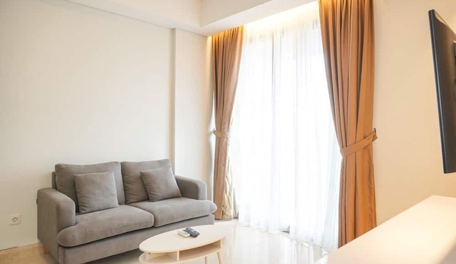 Modern Look And Nice 2Br Gold Coast Apartment Near Pik