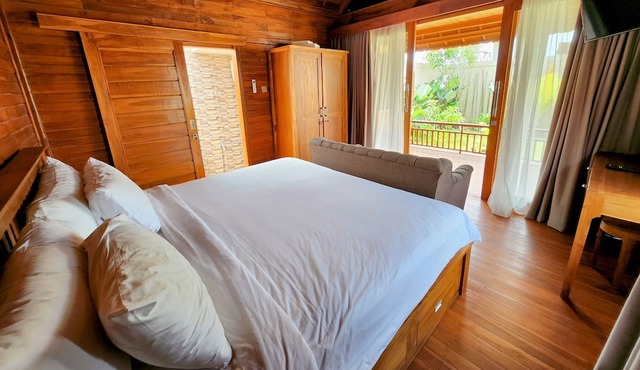 Serene 2 Villa Bungalow Retreat with Private Pool In Ubud Countryside Setting in Ubud