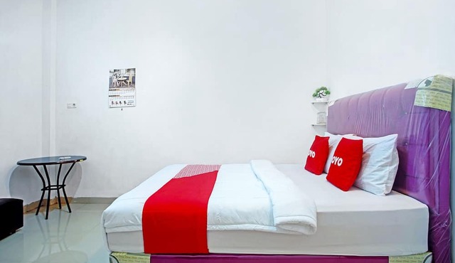 OYO Life 90587 Domen Homestay Syariah