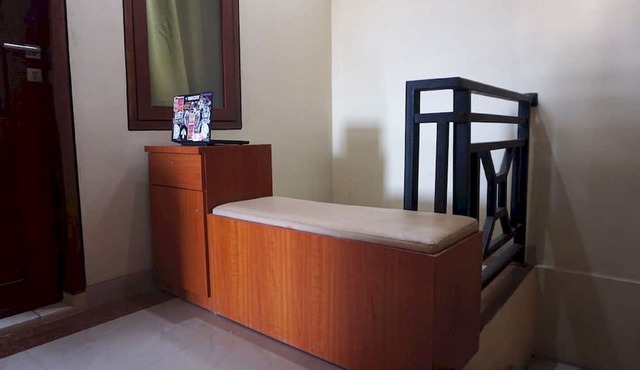 Hotel O Kos Citra Syariah Near Bukit Marezo in Makassar