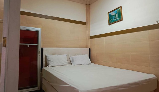 Hotel O Wisma Syariah Lahundape