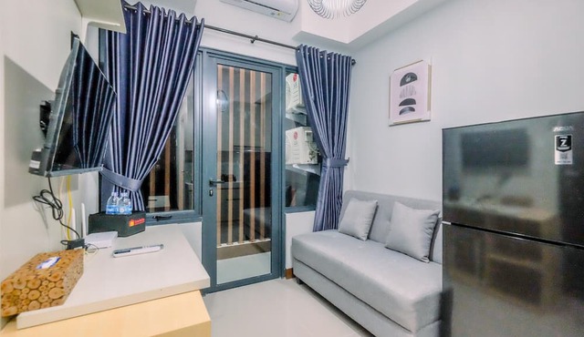 Well Furnished And Comfy 2Br At Royal Heights Apartment in Bogor