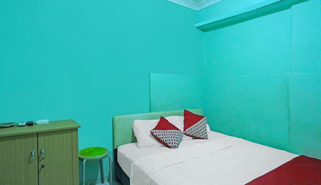 Hotel O Faraas Homestay Syariah in Batam