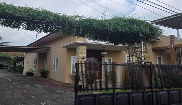 Cozzy Penginapan Rumahkoe