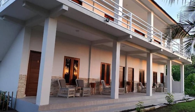 Mama Nings Beach Hotel in Sumbawa Barat