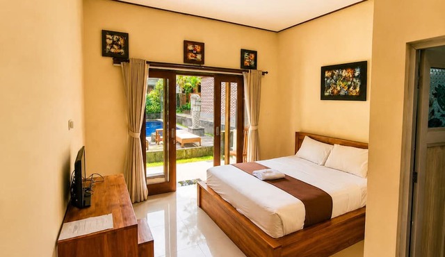 Hotel Lilis Cempaka Mas