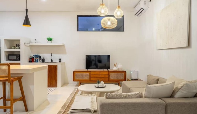 White Manta Villa