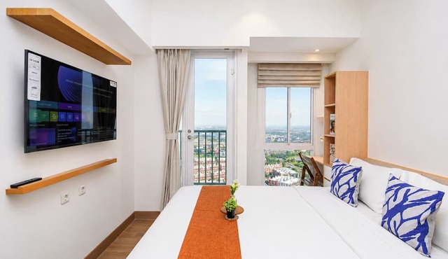 Comfort Minimalist Studio At Apartment Tokyo Riverside Pik 2