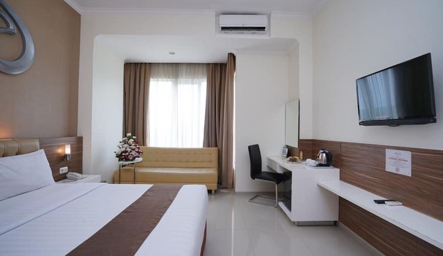 Lorin Sentul Hotel