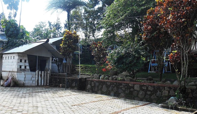 Cunang Hill Hotel & Resort by Zuzu in Cilobak