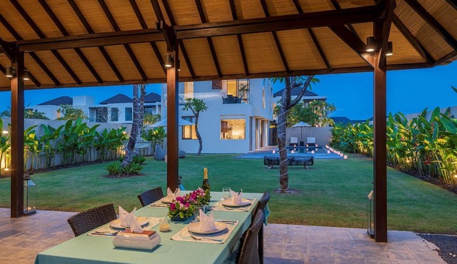 Svarga Pabean Villas