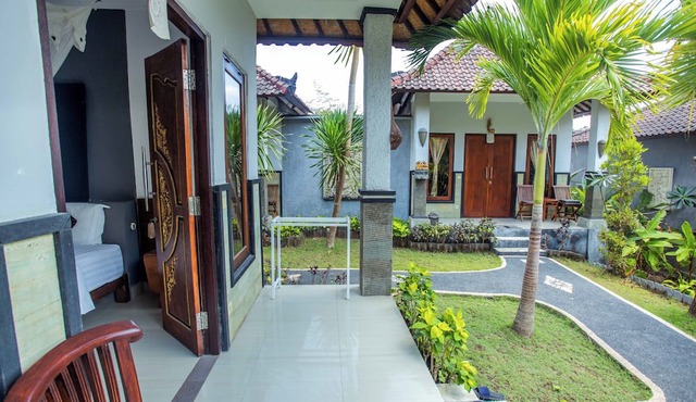 The Tanis Beach Resort Nusa Lembongan
