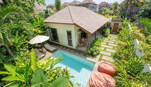 Serene 2BR Escape in Prime Ubud - Pool+Lush Jungle in Kabupaten Gianyar