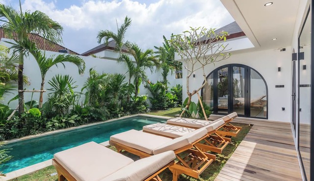 2BR Peaceful Private Villa Near Tanah Lot & Canggu in Tabanan