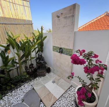 Stunning Studio Villa in the Hills Above Lovina