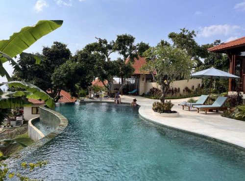 Stunning Studio Villa in the Hills Above Lovina in Banjar