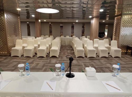 Grand Tropic Suites Hotel in Jakarta