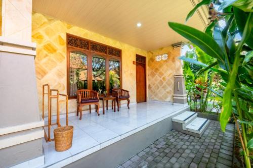 Suriwathi Hotel and Villas Legian in Legian