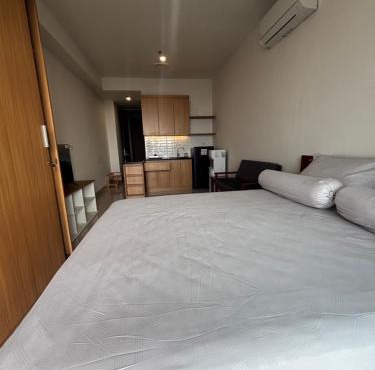 Saffron Apartments 10 21