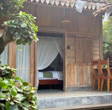 Arta Wooden House