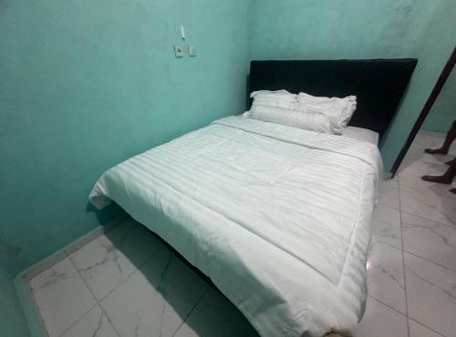 Novena bungalow Oeseli in Pulau Helihana