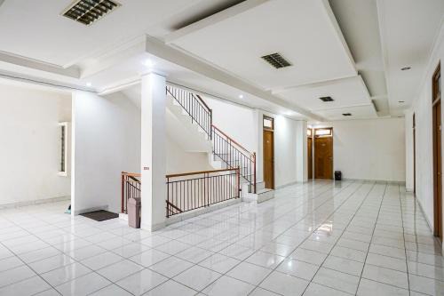 RedDoorz Plus near Universitas Maranatha Bandung 2 in Bandung