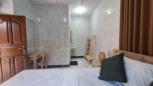Karno's Room by Rindu Homestay