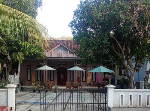 Dinasty Living Villa Batukaras in Cijulang