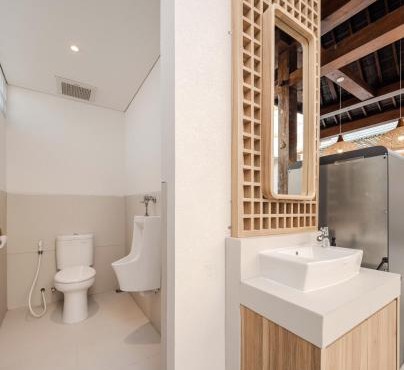 Astavana Suites Batubelig in Seminyak