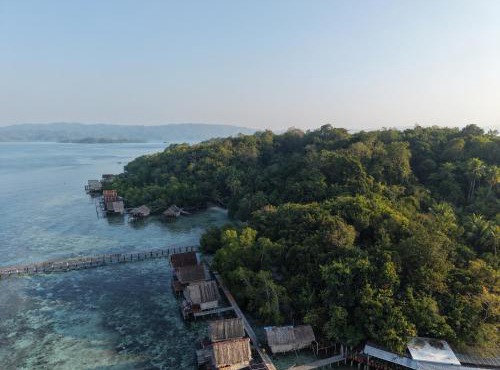 Binnbetew Homestay Raja Ampat in Besir