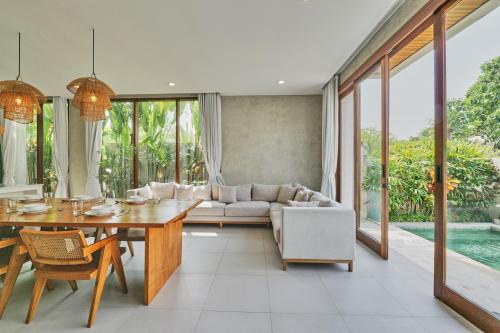 Fujiyama Villa 2BR Villa with Private Pool in Tumbak Bayuh