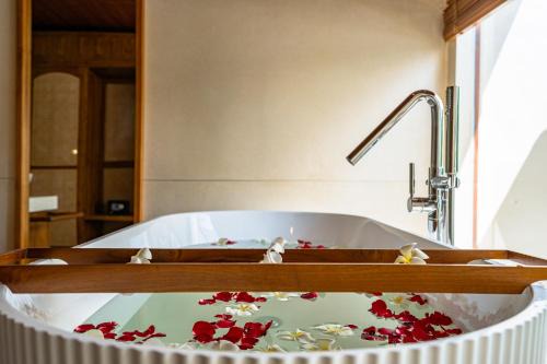 DE TUKAD Luxury Villa In Ubud With River View in Ubud