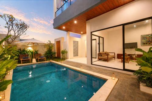 BrandNew Beachside Modern Villa D, 3 Bedrooms for 8 Guests in Sanur