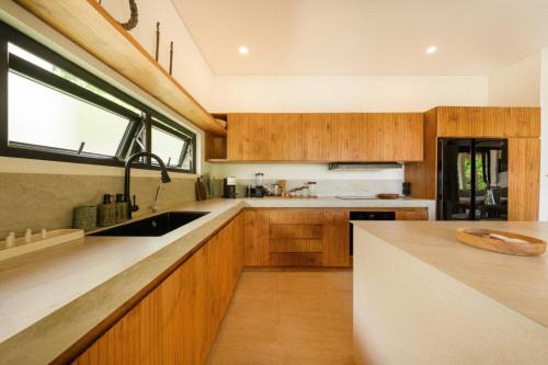 Aman Amed Lima 3BR Villa w Panoramic Ocean Views