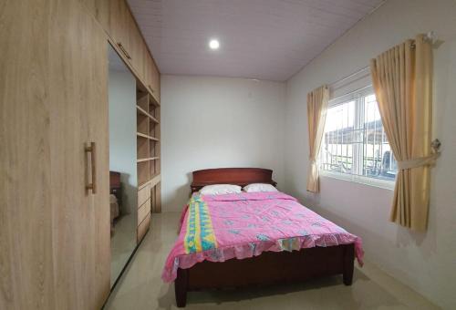 Ompu Rittar Upahoda Homestay, Balige in Balige