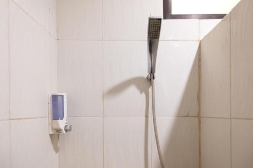 TwoSpaces Living at Toedjoeh Enam Homestay, Surabaya in Siwalan