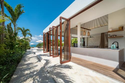 Private Oceanfront Villa Kingfisher - 20m Infinity Pool