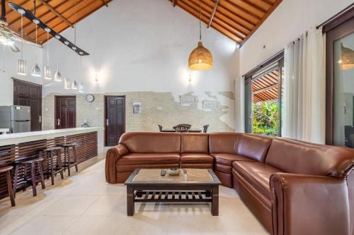 Surya Villa Manggis - 3BR Private Pool Villa, 2 Min to Candidasa in Candidasa