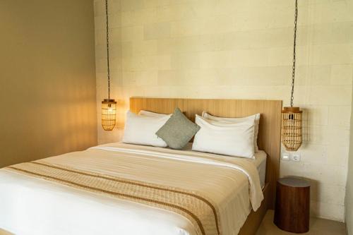 Green Forest Plantation View Villa 6 Bedrooms With a Private Heated Infinity Pool in Bandung