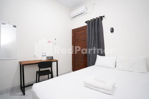 Ndalem Tamanan Syariah RedPartner in Gondowulung