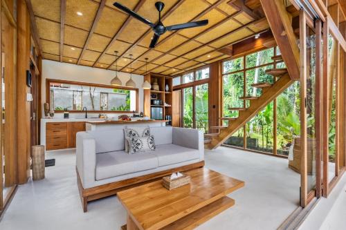 Tropical Bamboo Villa luxury Aliapard I in Ubud
