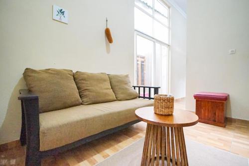 Homestay Maurine in Surakarta