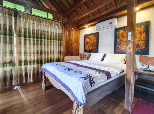 The Lavana Villa Honey in Montongbuwoh